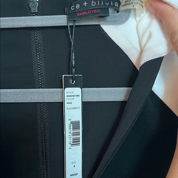 NWT Alice + Olivia‎ Black and White Women's Dress, size 4 - Picture 2 of 5